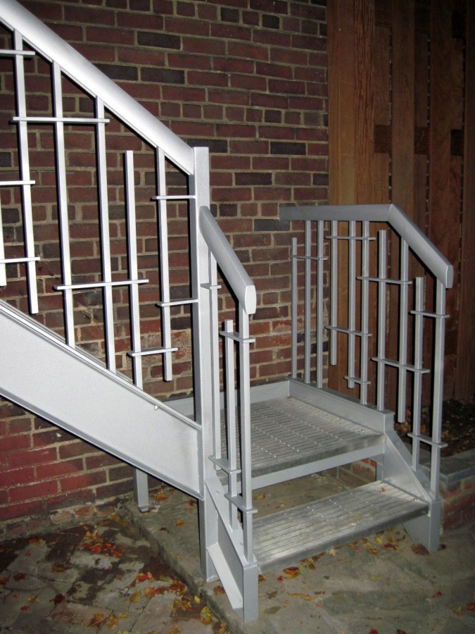 Flamenbaum Porch Railing and Stairs