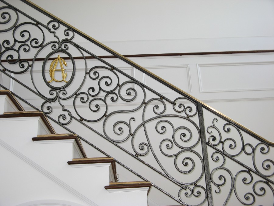 French Style Interior Rail