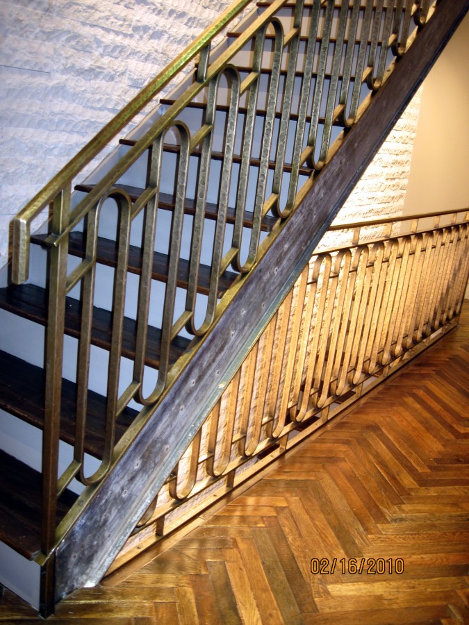 Trachtenberg Bronze Rail
